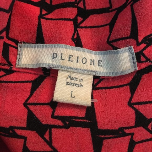 Pleione  - Surplice Roll Sleeve High/Low Blouse - Picture 7 of 9